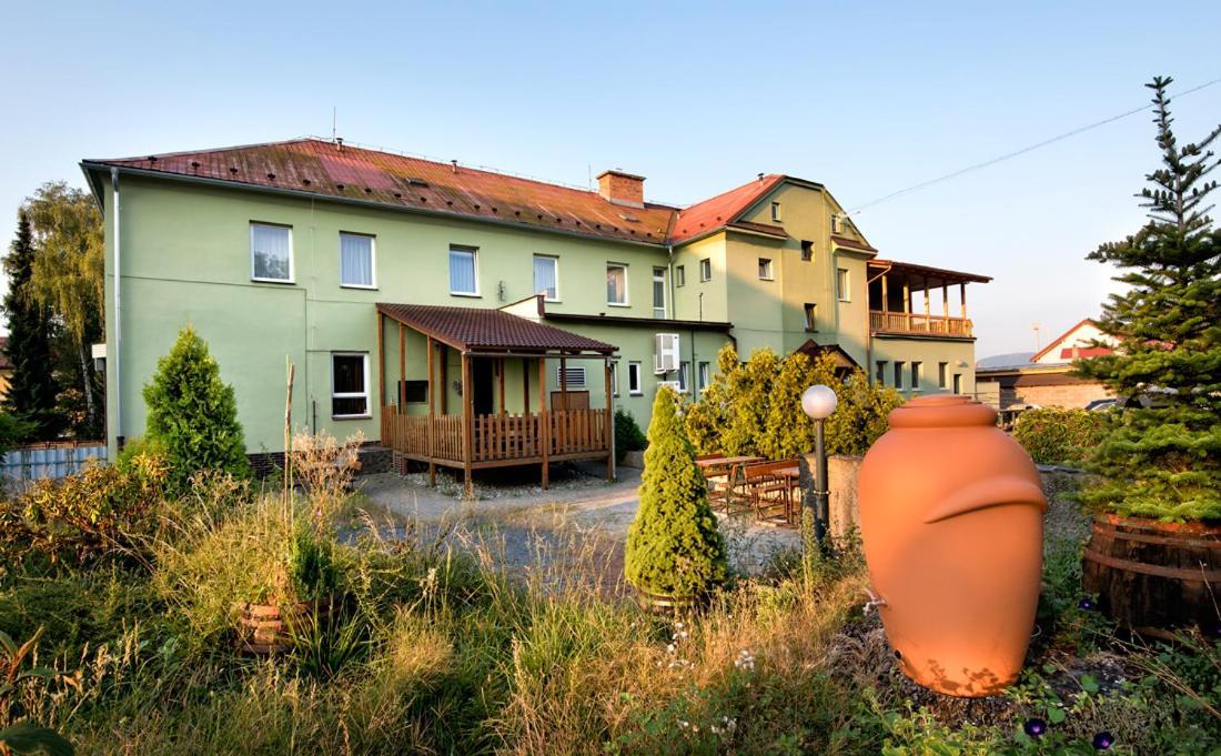 Penzion Central Hotel Zvolen Exterior photo